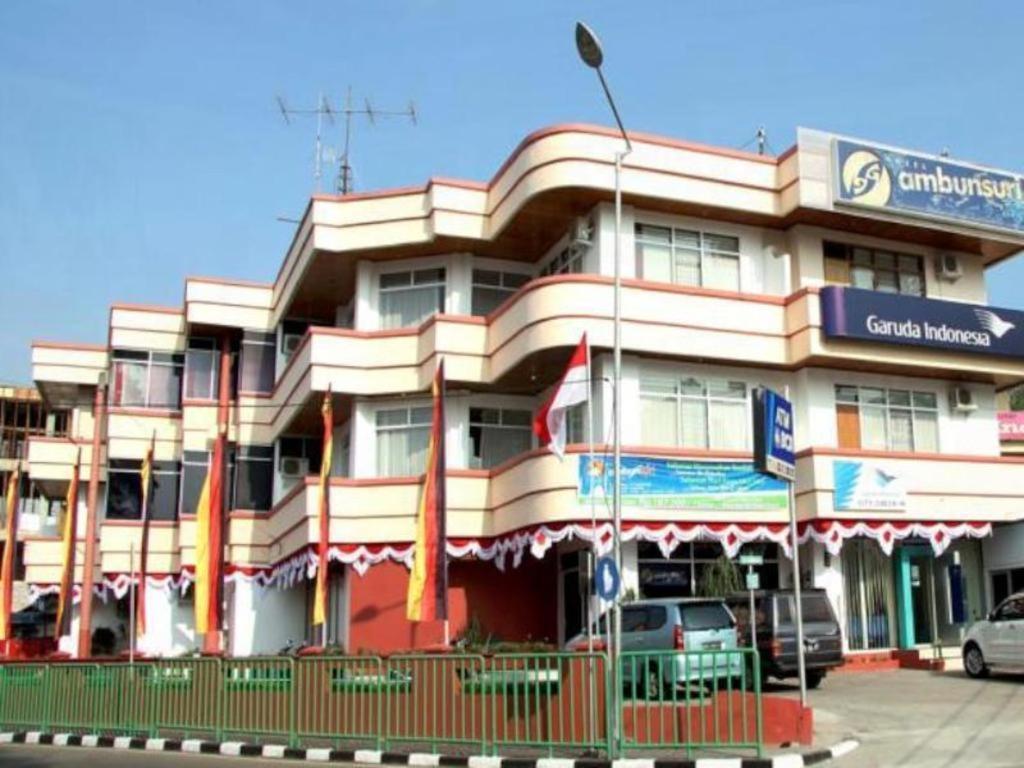 Ambun Suri Hotel Bukittinggi Exterior photo